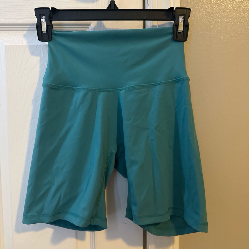 NVGTN Shorts